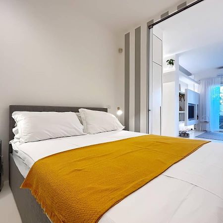 Solemar Sicilia - White Loft Apartment Палермо Екстериор снимка